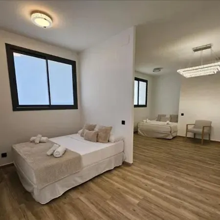 Avakian Centro Valencia